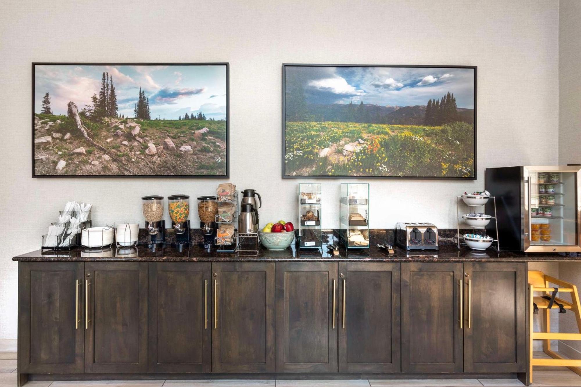 Best Western Holiday Hills Coalville Dış mekan fotoğraf