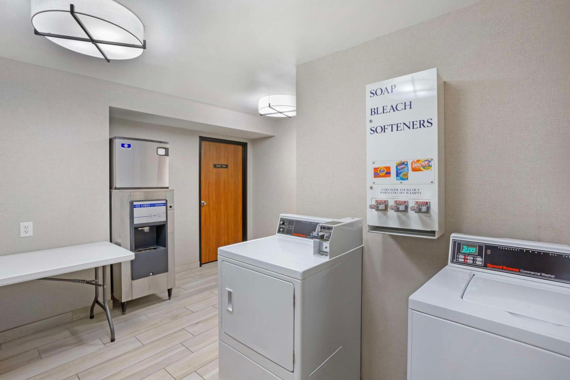 Best Western Holiday Hills Coalville Dış mekan fotoğraf