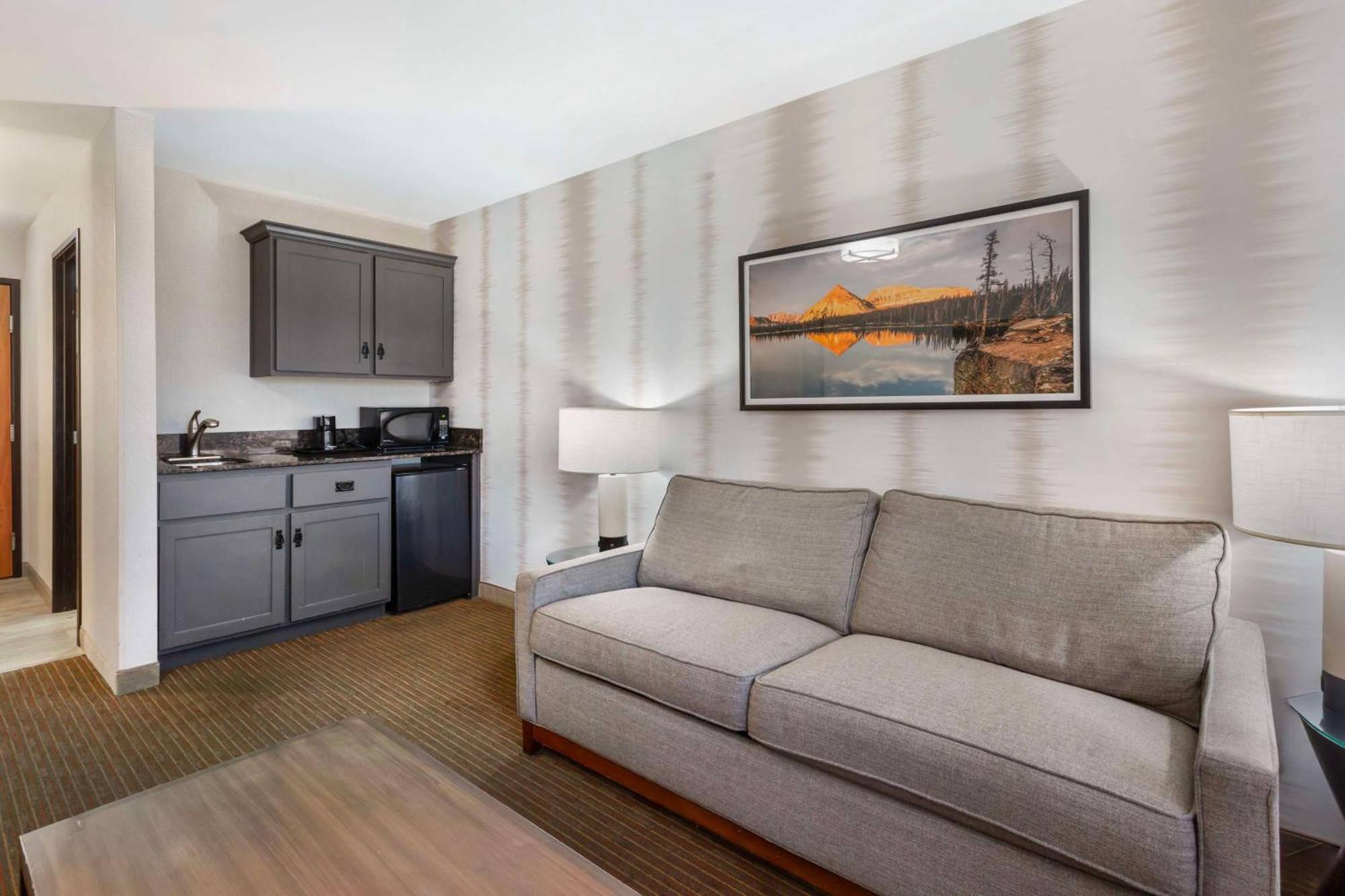 Best Western Holiday Hills Coalville Dış mekan fotoğraf