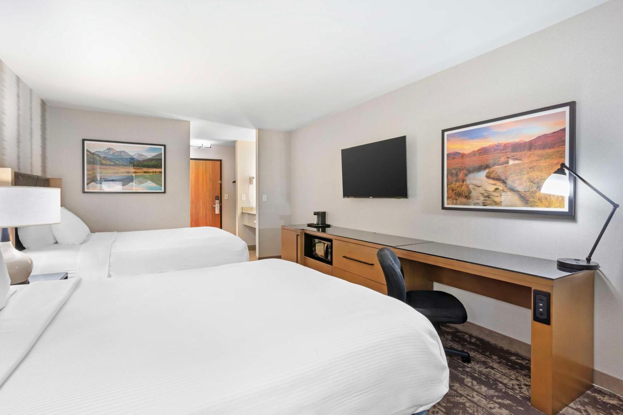 Best Western Holiday Hills Coalville Dış mekan fotoğraf