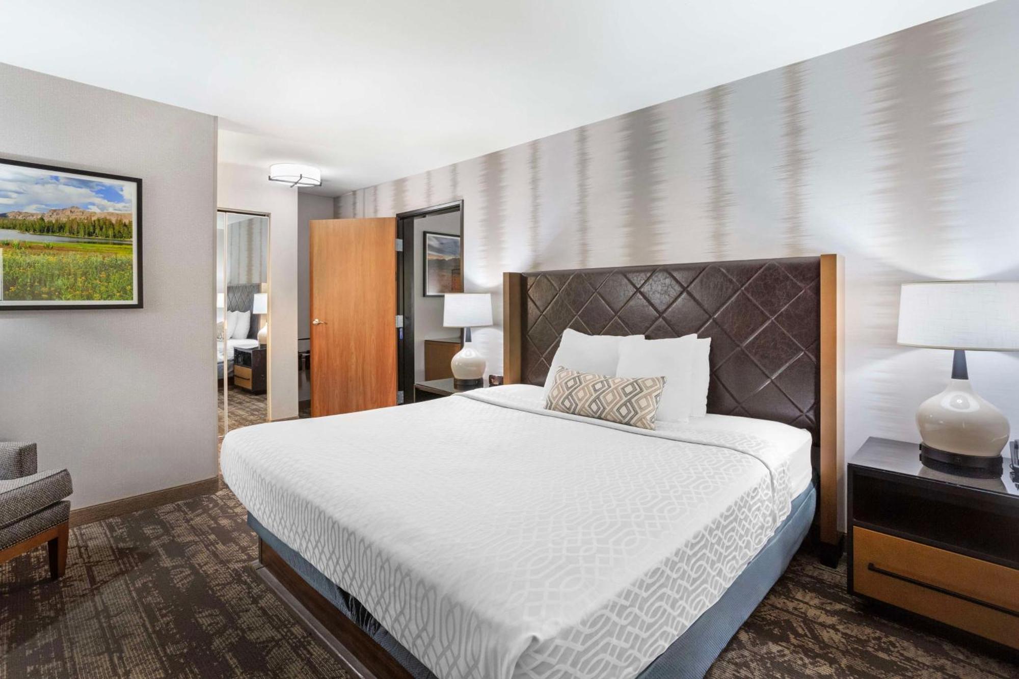 Best Western Holiday Hills Coalville Dış mekan fotoğraf